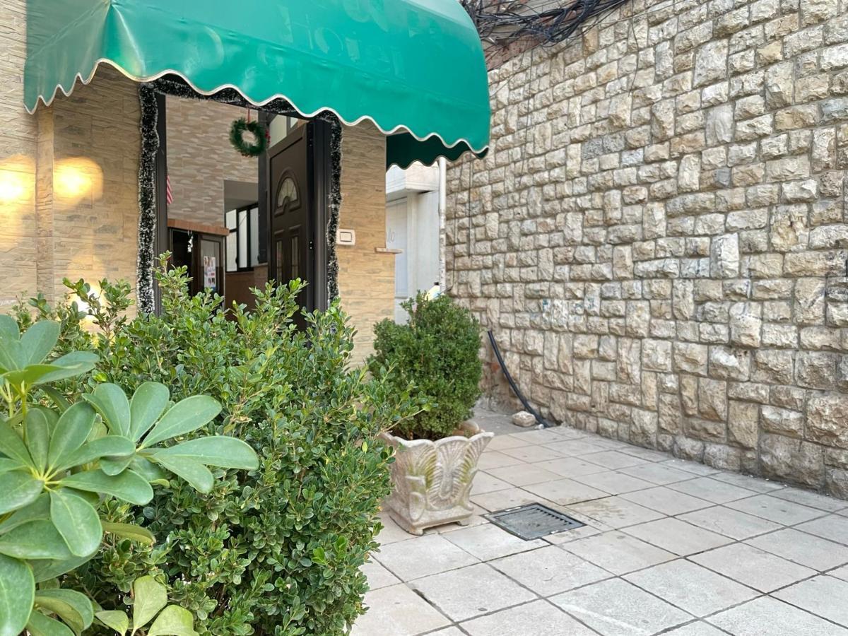 Tirana Inn Hotel מראה חיצוני תמונה
