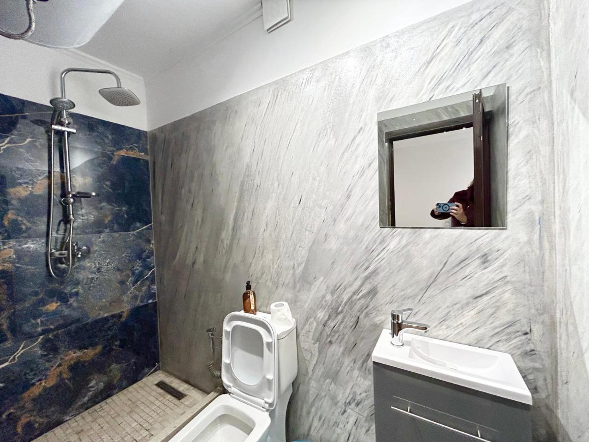 Tirana Inn Hotel מראה חיצוני תמונה