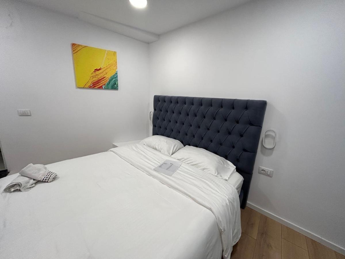 Tirana Inn Hotel מראה חיצוני תמונה