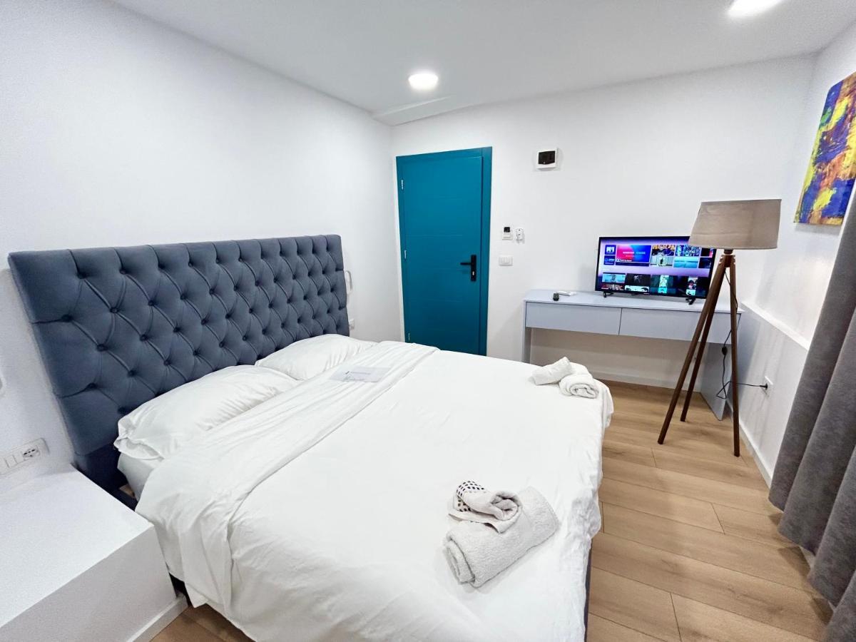 Tirana Inn Hotel מראה חיצוני תמונה