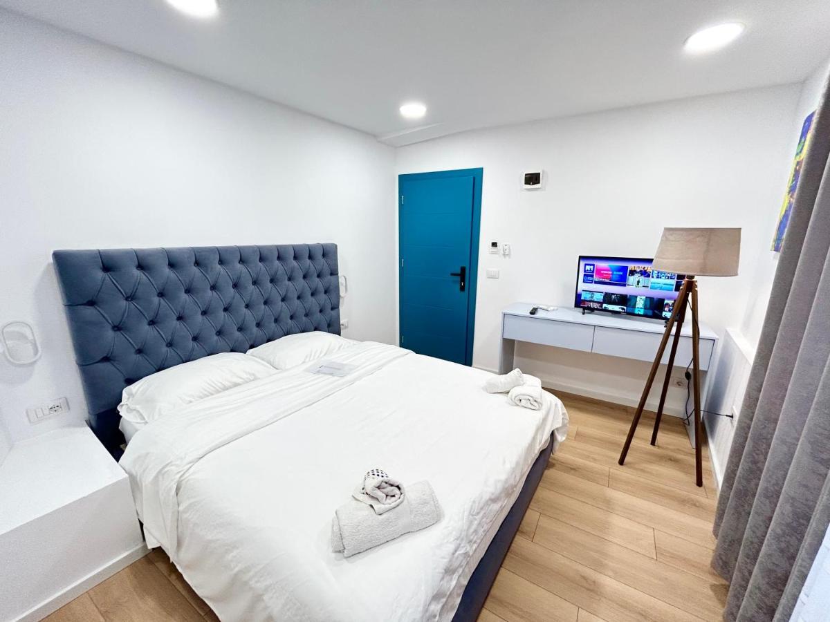 Tirana Inn Hotel מראה חיצוני תמונה