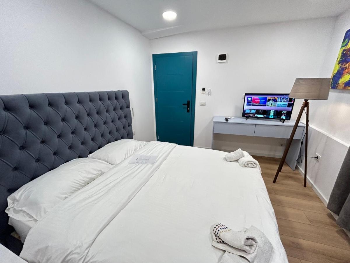 Tirana Inn Hotel מראה חיצוני תמונה