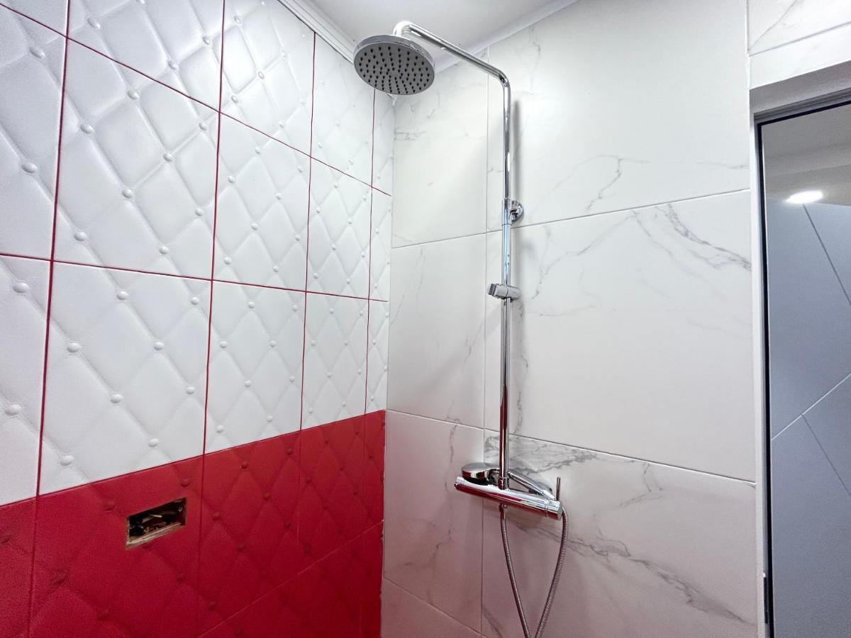 Tirana Inn Hotel מראה חיצוני תמונה