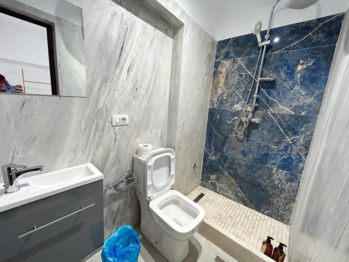 Tirana Inn Hotel מראה חיצוני תמונה